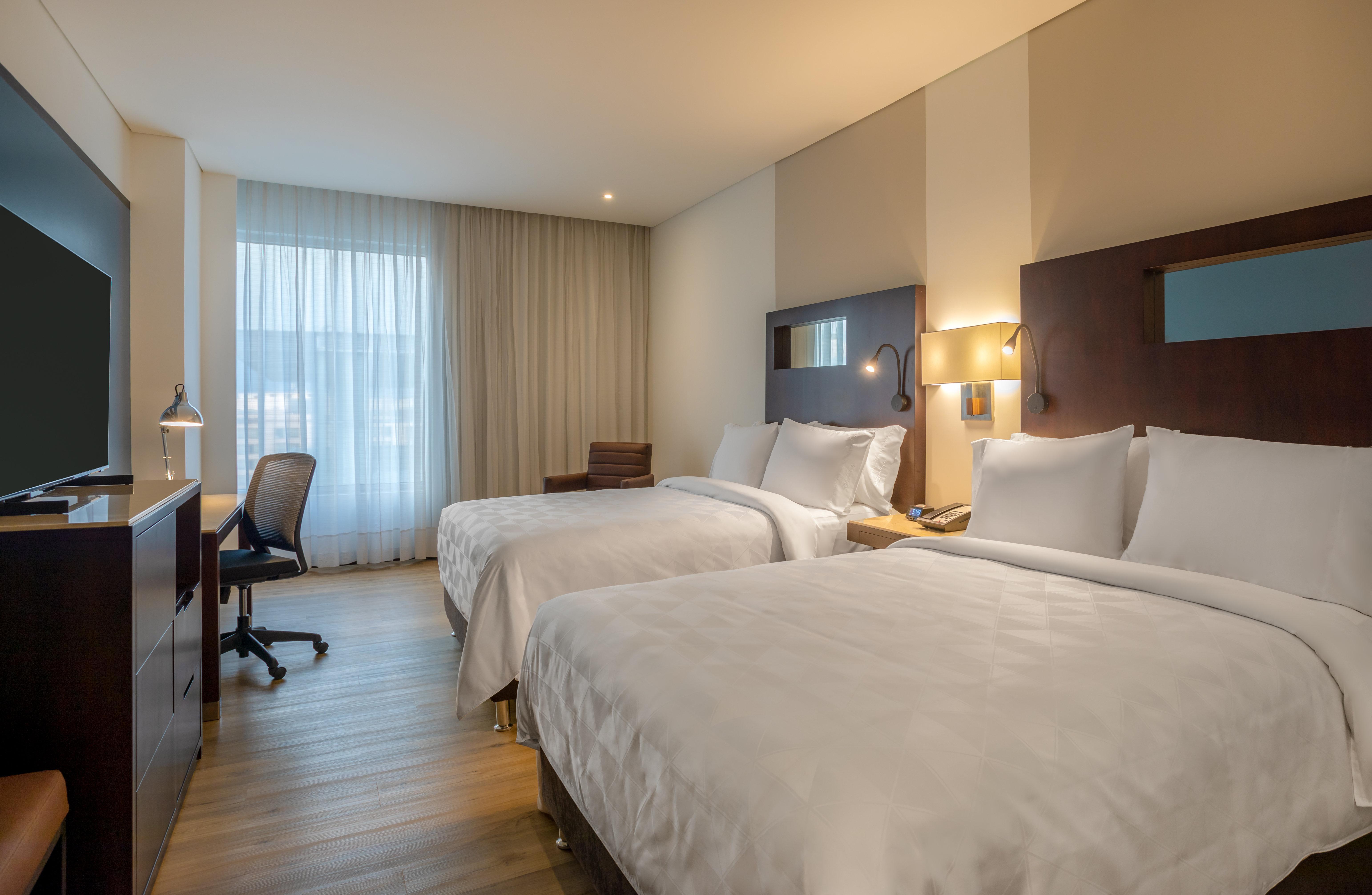 Holiday Inn Bogota Airport By Ihg Exterior photo