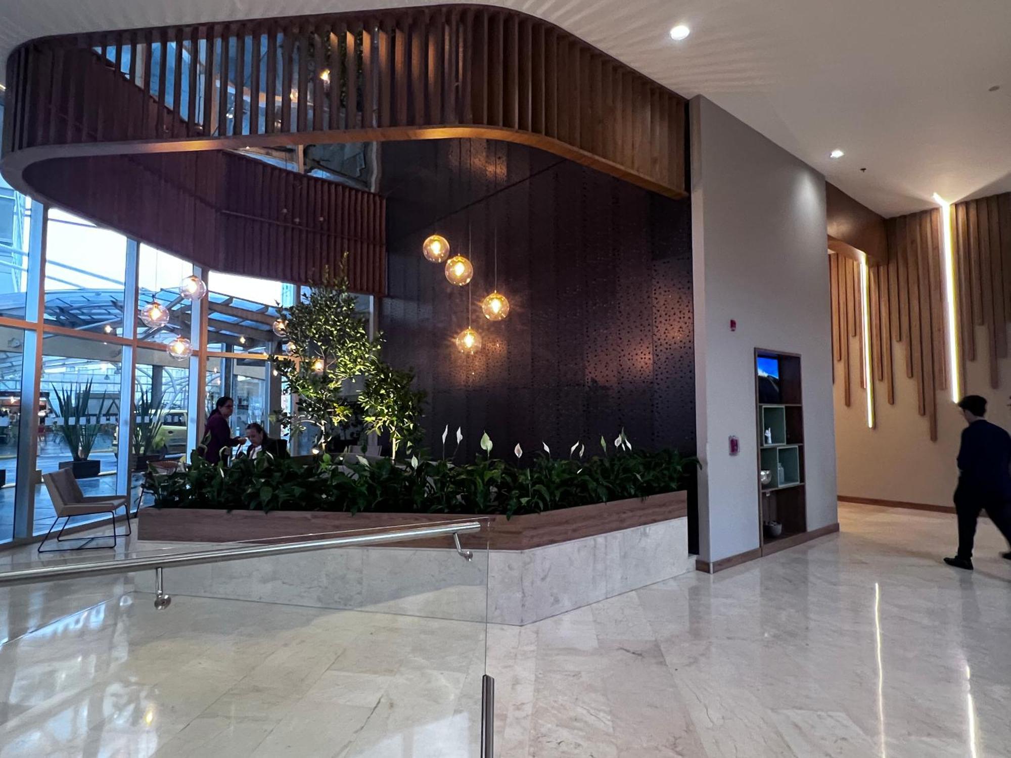 Holiday Inn Bogota Airport By Ihg Exterior photo