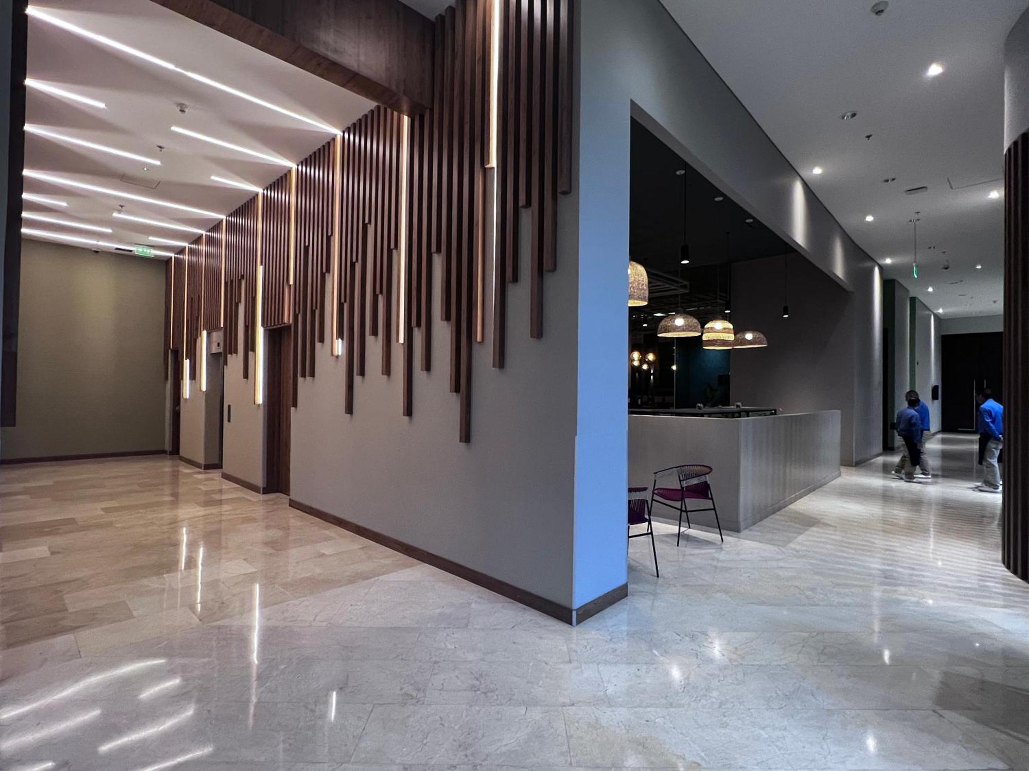 Holiday Inn Bogota Airport By Ihg Exterior photo