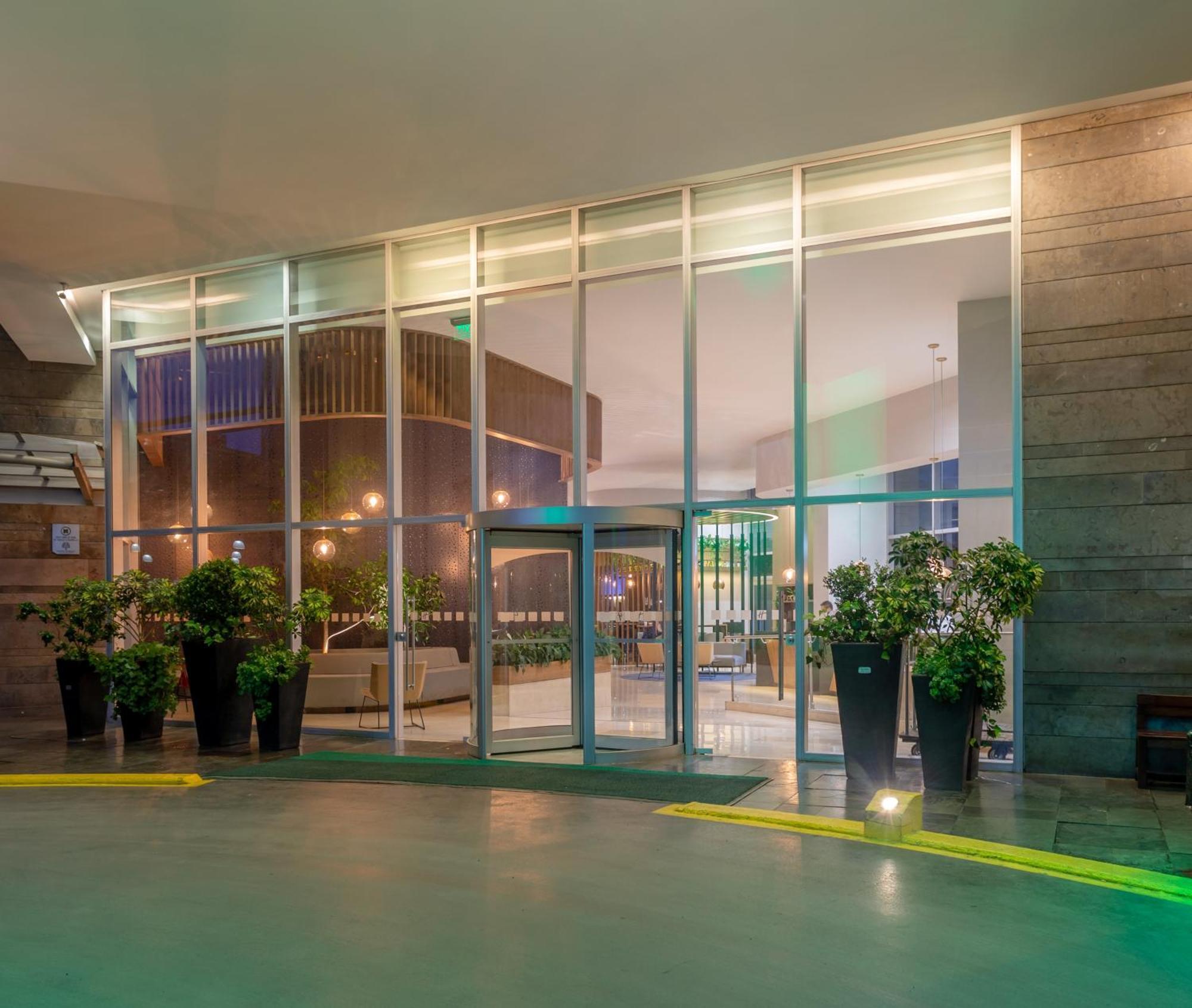 Holiday Inn Bogota Airport By Ihg Exterior photo